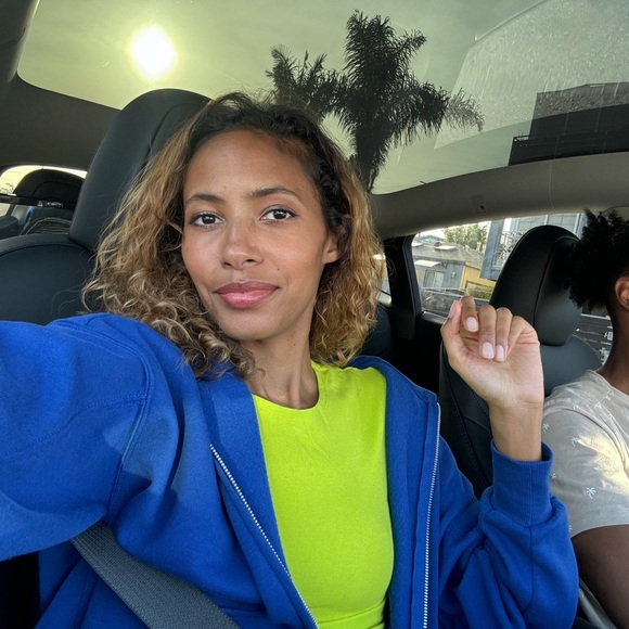 Meet your Posher, Maresha - Picture 3 of 3